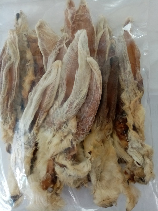 Kaninchenohren mit Fell (250 g)
